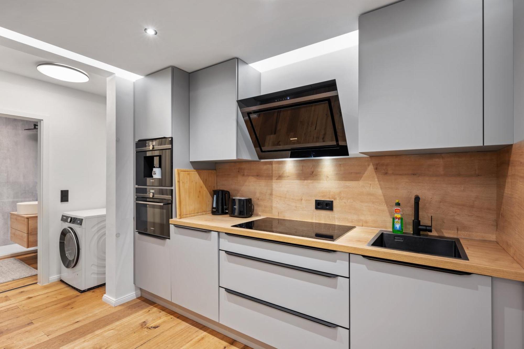 Edler Wohnraum Noble Stadtoase Mit Boxspringbett, Kaffeevollautomat, Lift & Parkplatz Chemnitz Exterior photo