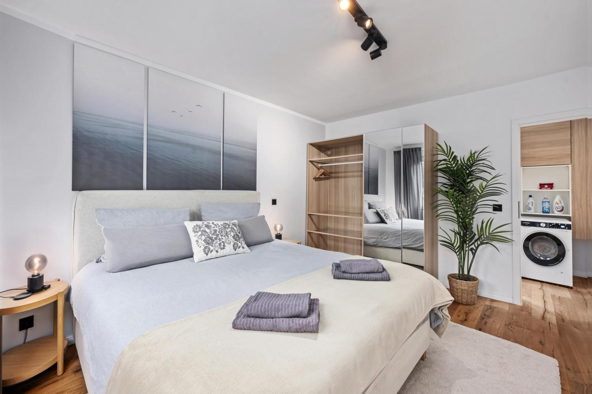Edler Wohnraum Noble Stadtoase Mit Boxspringbett, Kaffeevollautomat, Lift & Parkplatz Chemnitz Exterior photo